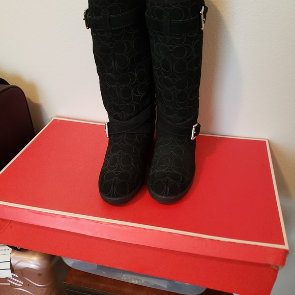 Coach Boots - Picture 3 of 6